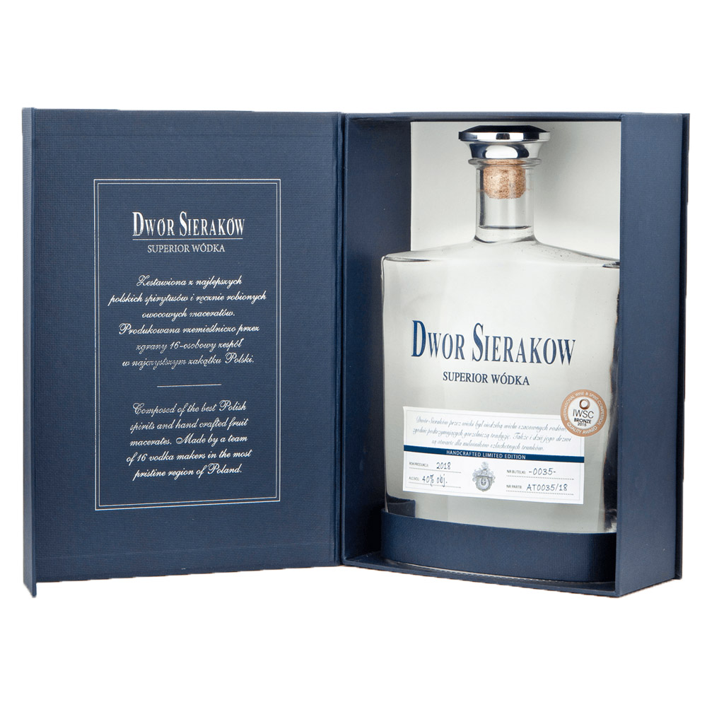 Wódka Dwór Sieraków Superior w opakowaniu prezentowym 40% 700 ml