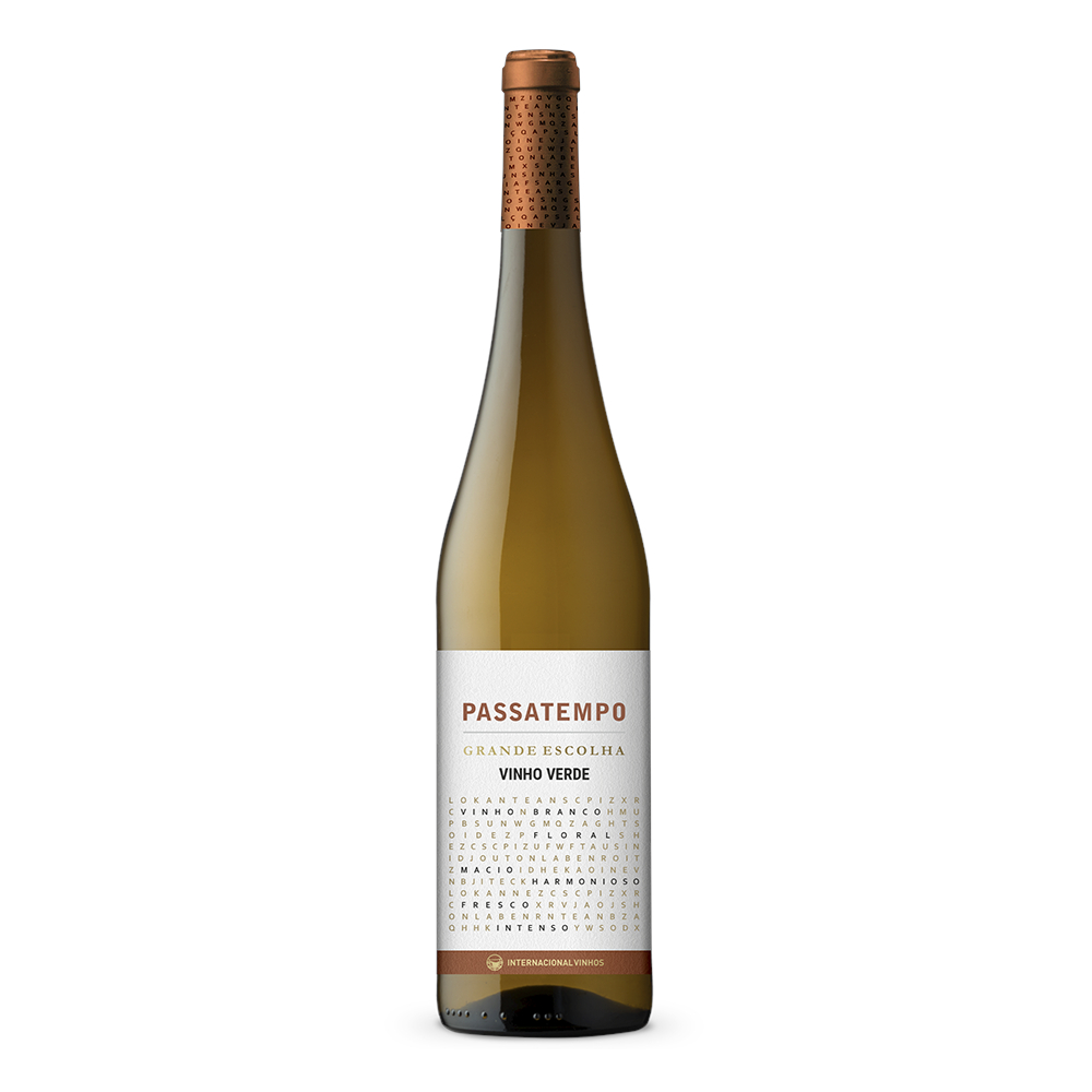 Wino Passatempo Grande Escolha 11,5% białe półsłodkie 750 ml