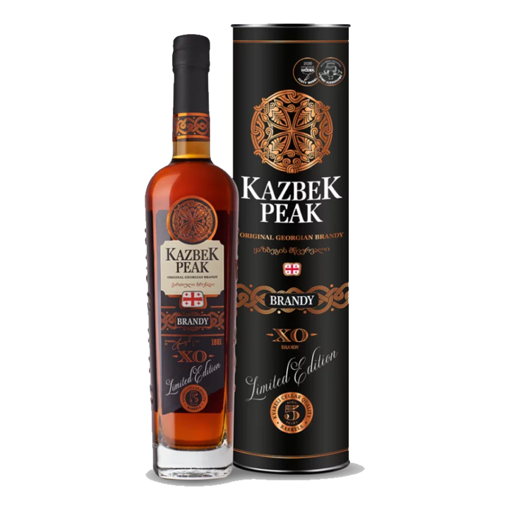 Brandy Kazbek Peak 5 YO 36% 500 ml zestaw