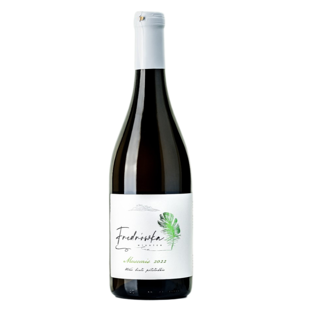 Wino Winnica Fredrówka Muscaris 2022 11% białe półsłodkie 750ml