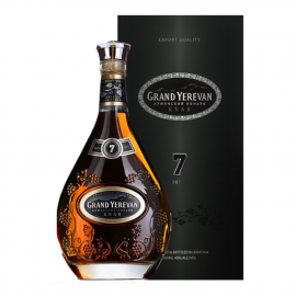 Brandy Grand Yerevan 'Knar' 7 YO 40% 500 ml Kartonik